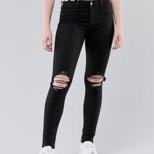 Hollister Mid Rise Black Ripped Jean/Jegging